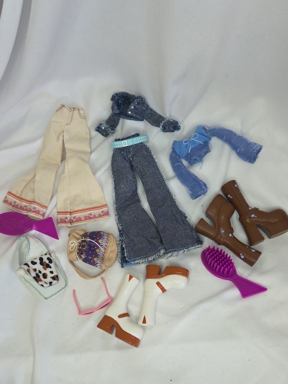 Bratz Dolls Vintage Clothing 2001 Mga First Edition Outfits Cloe Yasmin